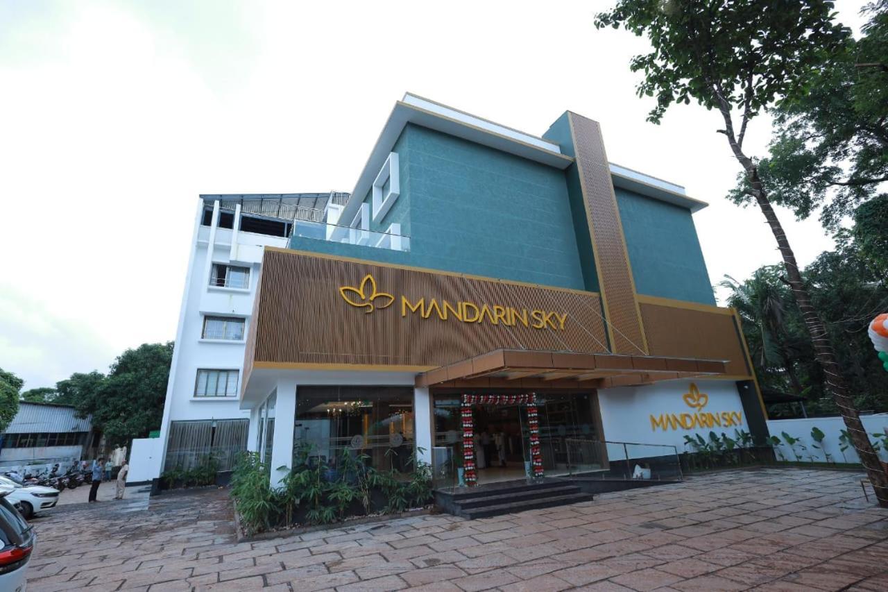 Mandarin Sky Hotell Kannur Exteriör bild
