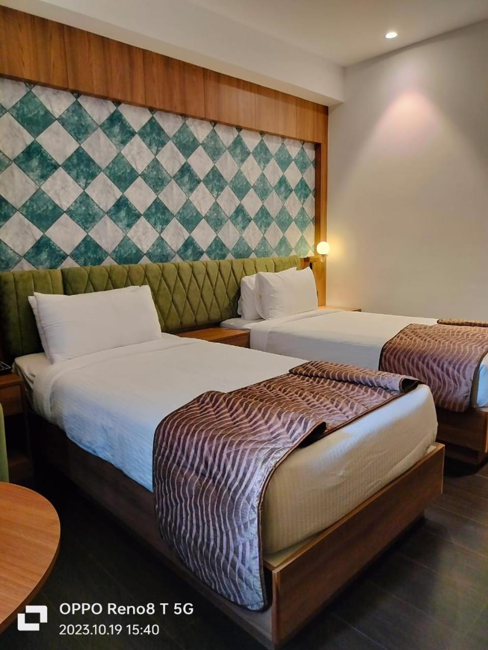 Mandarin Sky Hotell Kannur Exteriör bild